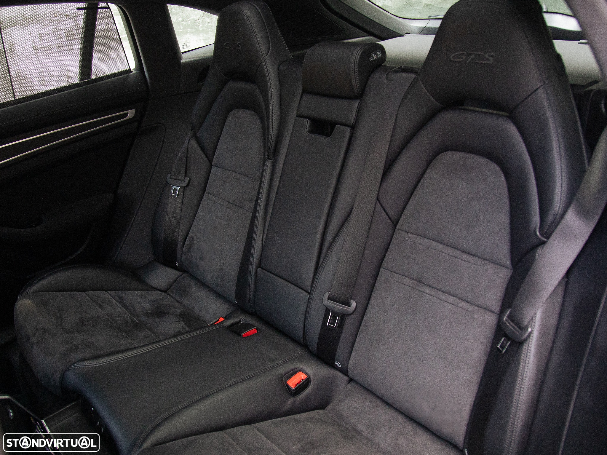 Porsche Panamera Sport Turismo GTS - 23