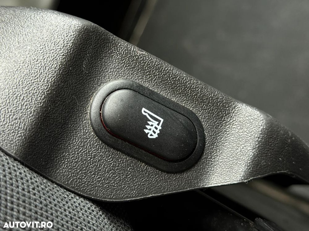 Ford TRANSIT CUSTOM L1H1 VAN - 19