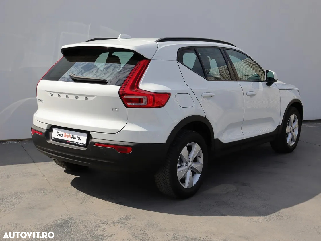 Volvo XC 40 T3 AT8 Momentum - 8