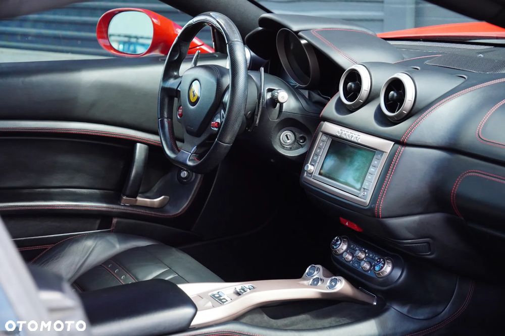 Ferrari California - 32