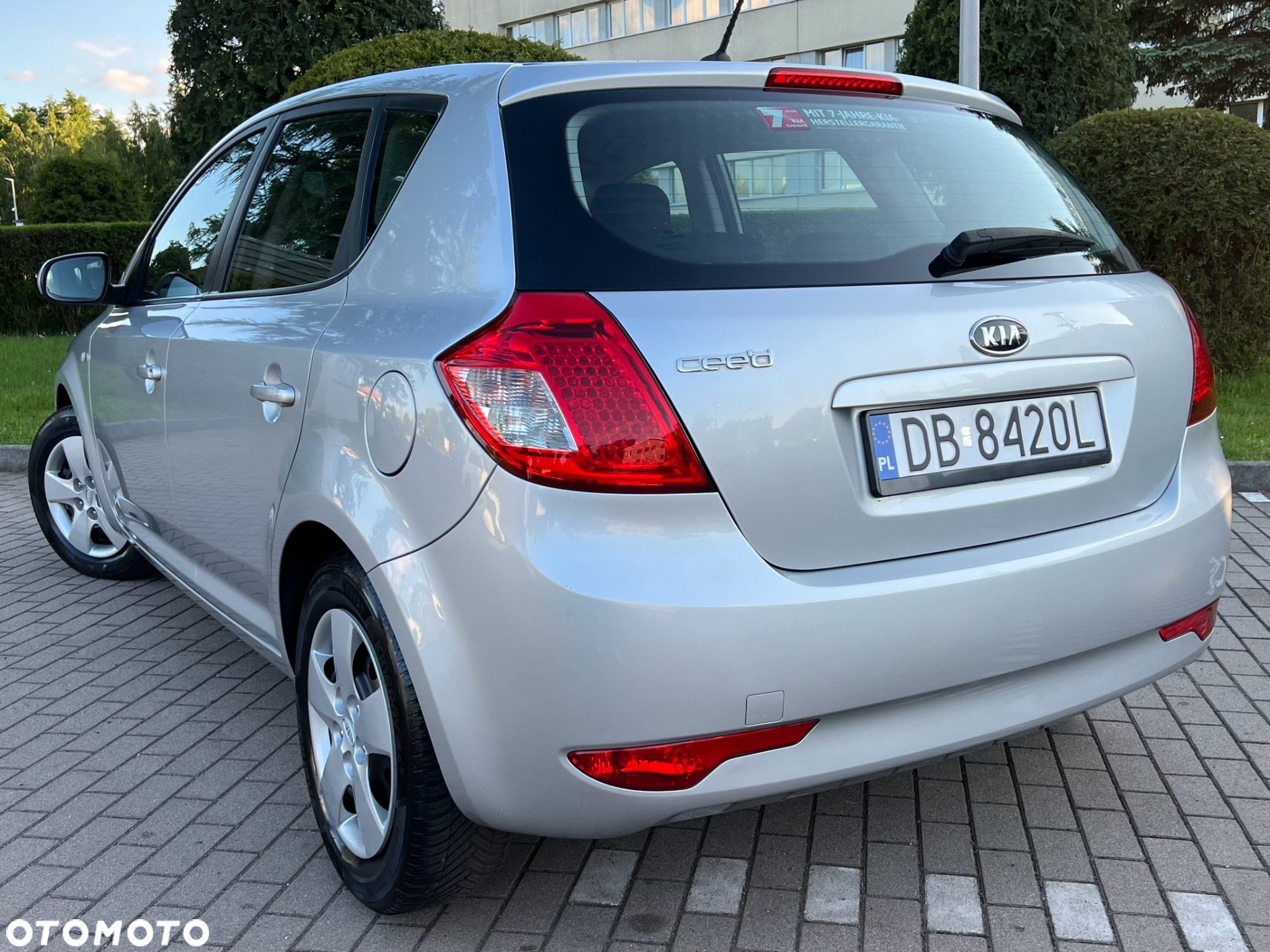 Kia Ceed 1.4 CVVT Dream-Team Edition - 24