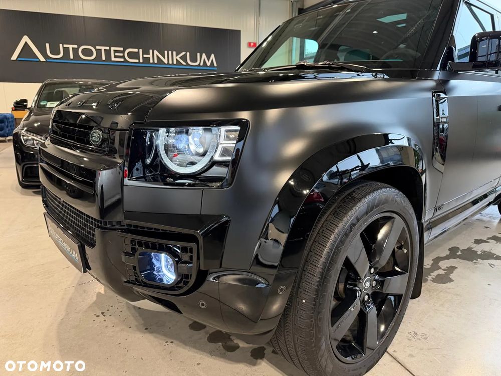 Land Rover Defender 5.0 P525 V8 - 2