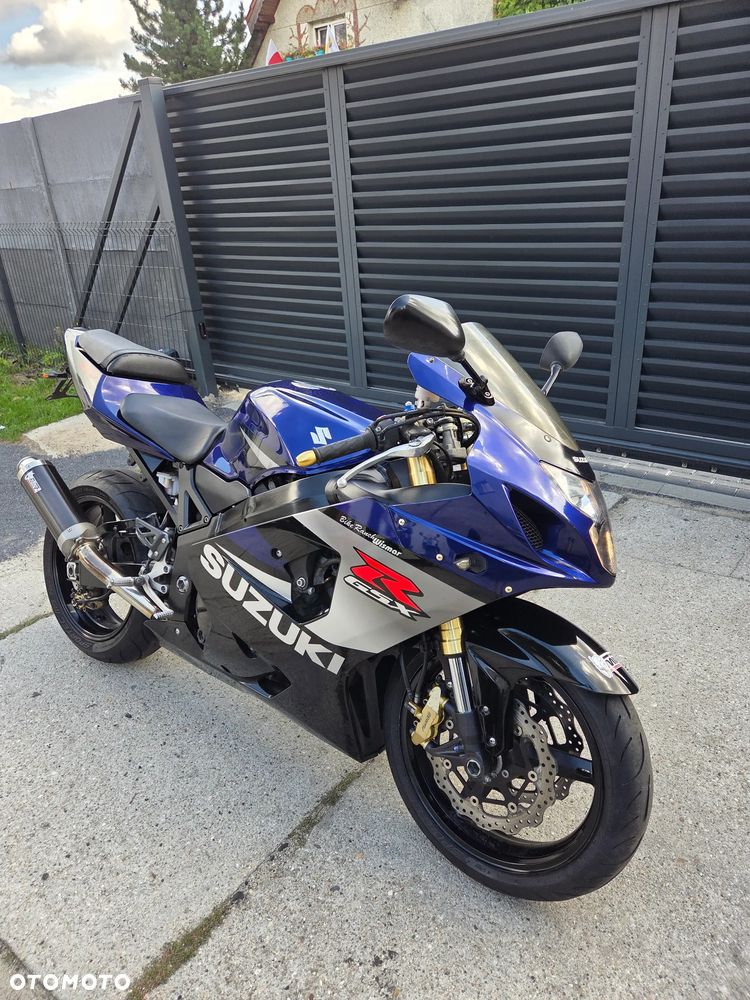 Suzuki GSX-R - 1