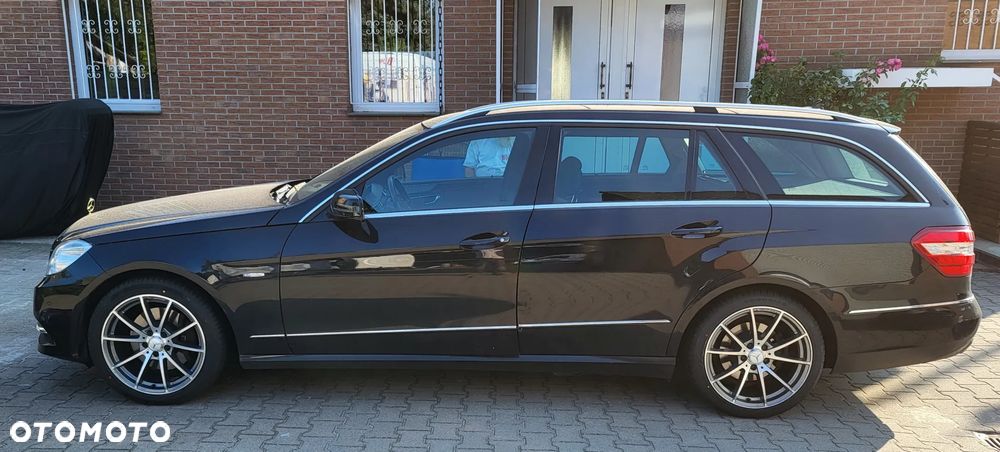 Mercedes-Benz Klasa E 350 CDI BlueEff Avantgarde - 2