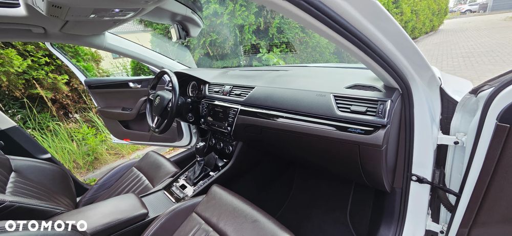 Skoda Superb Combi 2.0 TDI DSG L&K - 37