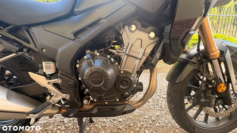 Honda CB - 8