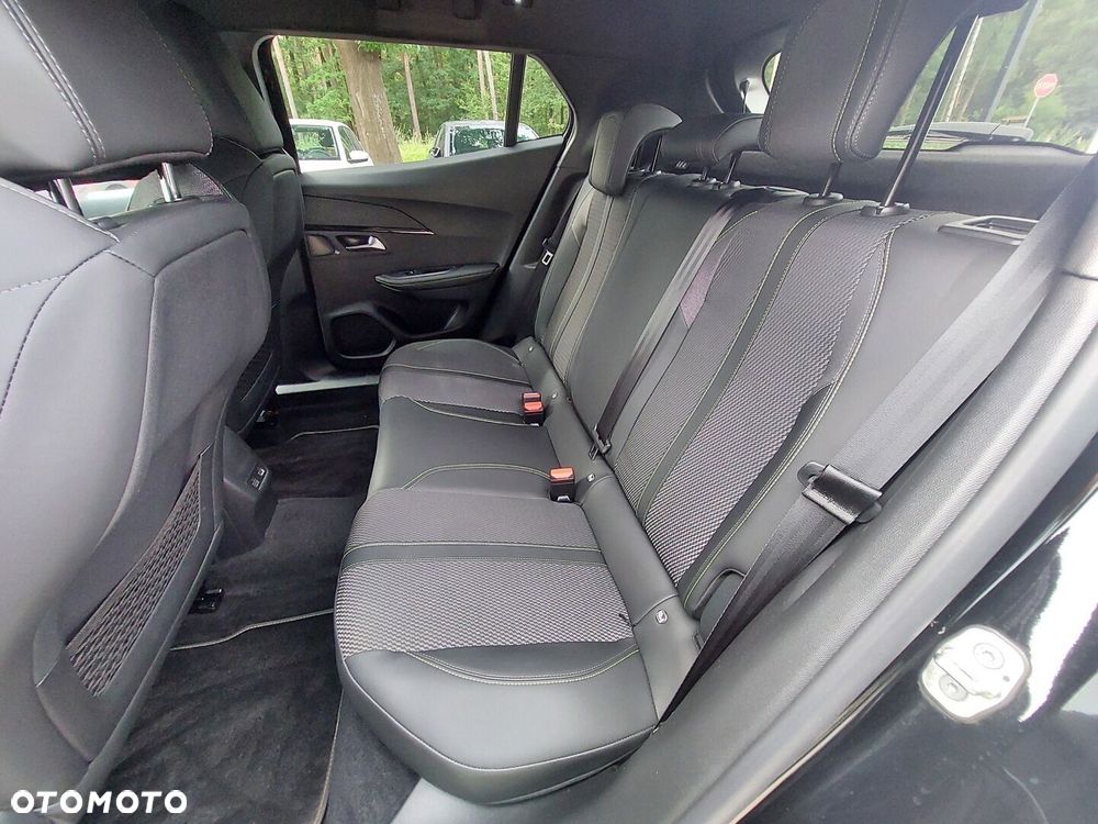 Peugeot 2008 1.2 PureTech GT S&S EAT8 - 10
