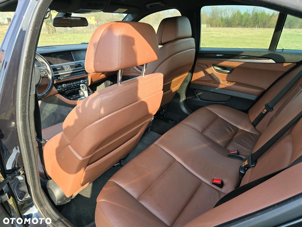 BMW Seria 5 535i xDrive - 31