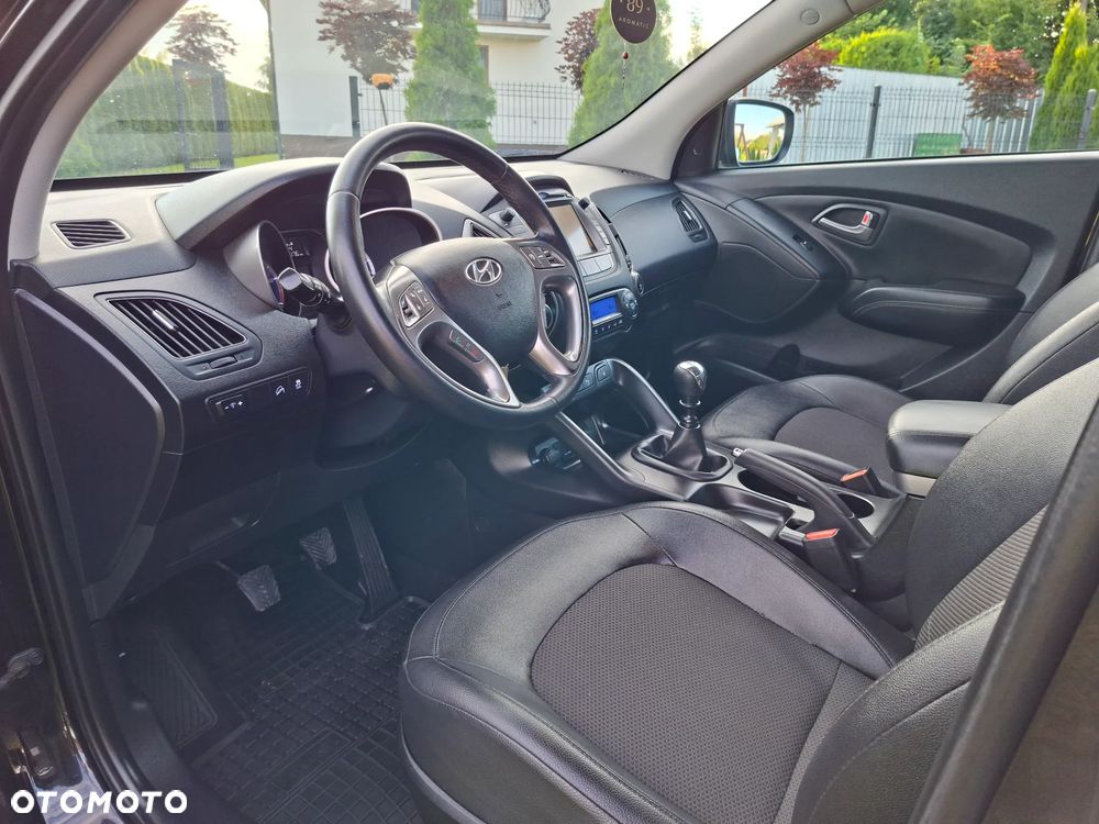 Hyundai ix35 1.7 CRDi 2WD Fifa World Cup Edition - 9
