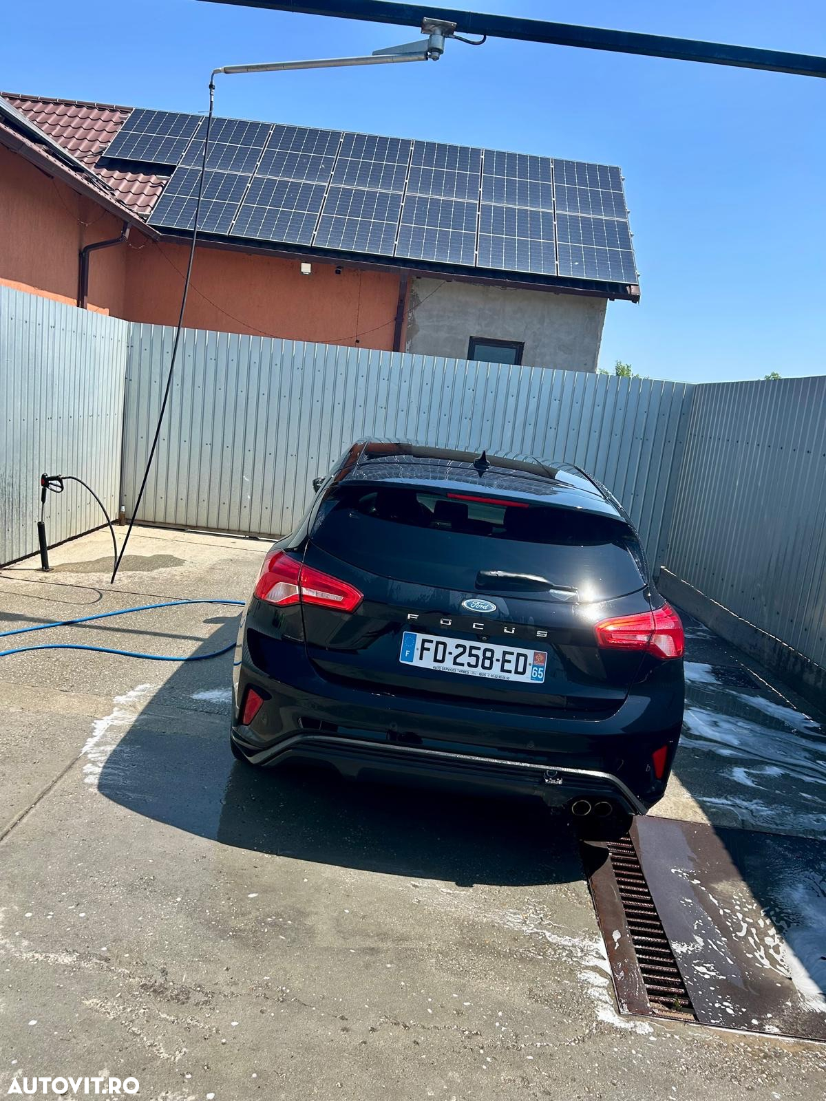 Ford Focus 1.5 EcoBlue ST-Line - 12