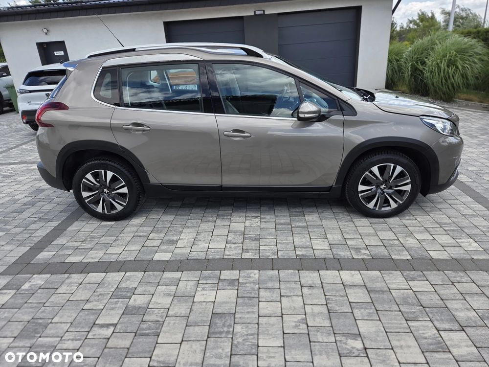 Peugeot 2008 PureTech 110 Stop&Start EAT6 Allure - 8