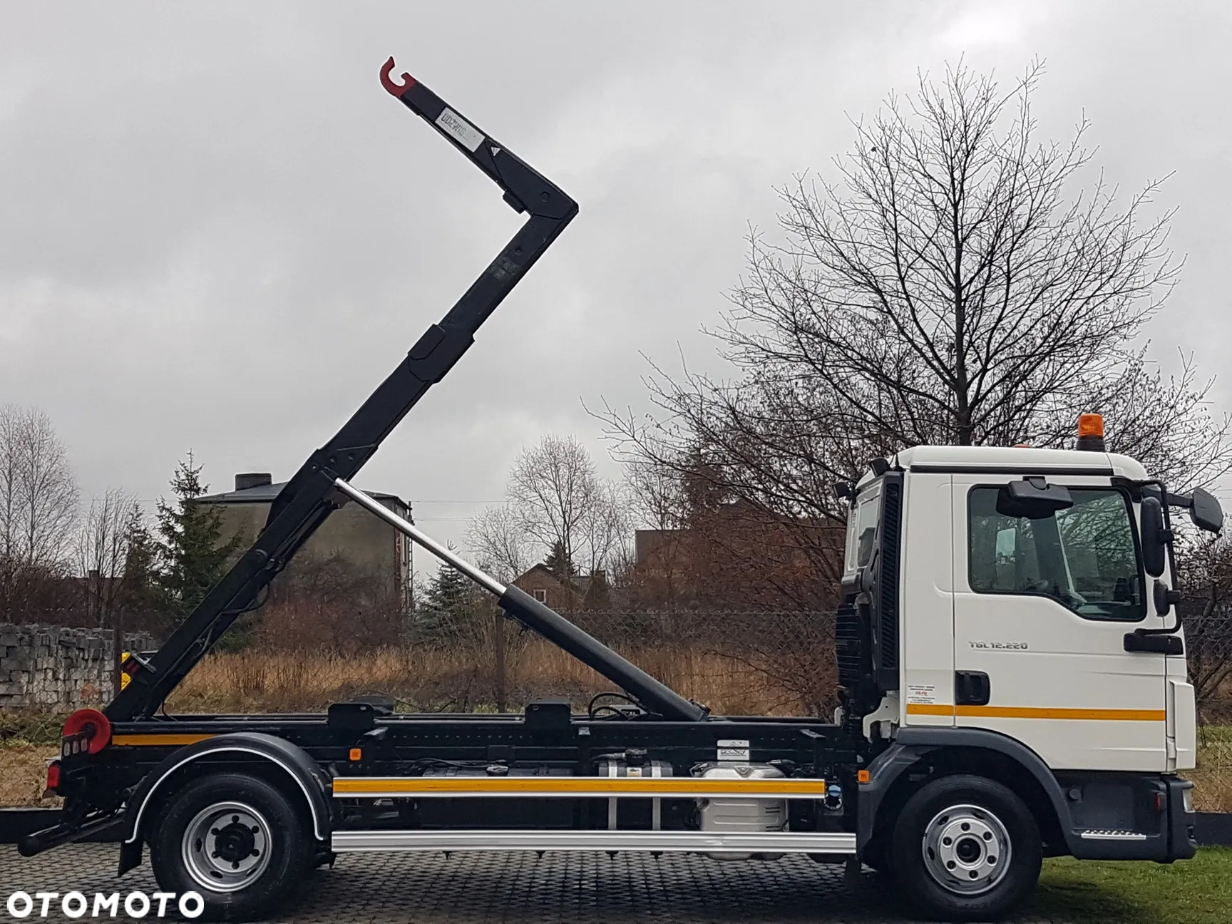 MAN TGL 12.220 HAKOWIEC 4x2 KLIMA DO KONTENERÓW MANUAL - 16