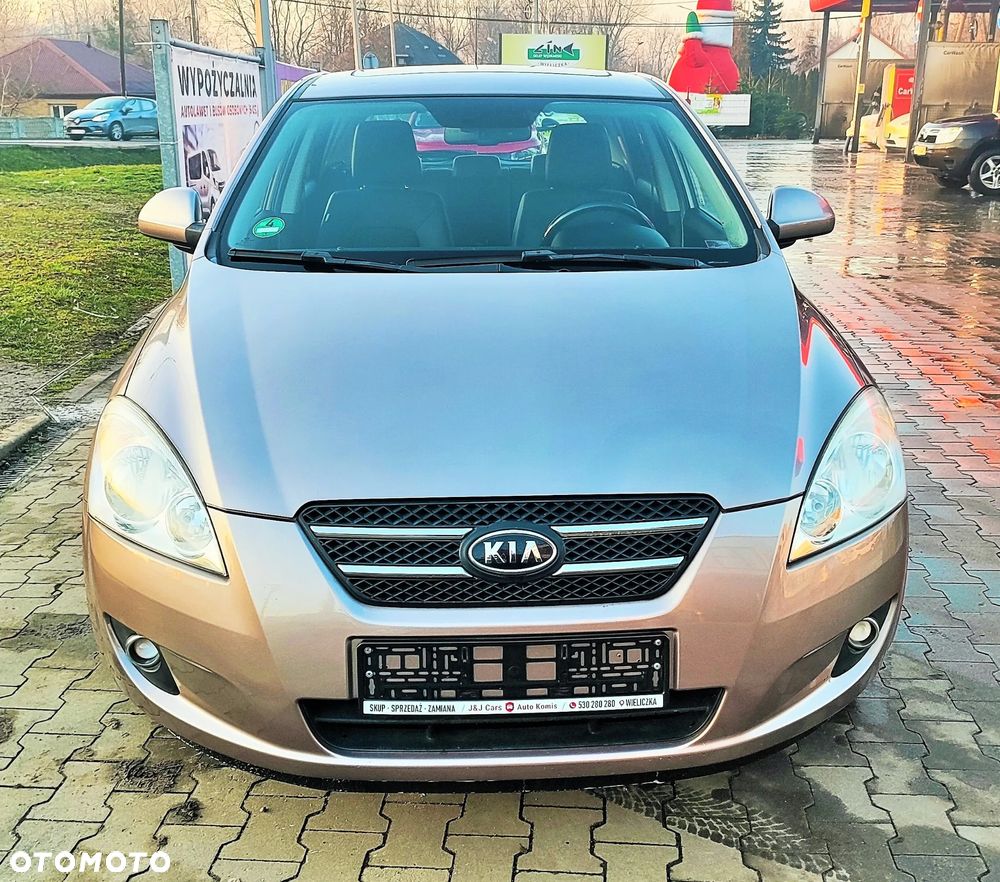 Kia Ceed 1.4 Comfort + - 17