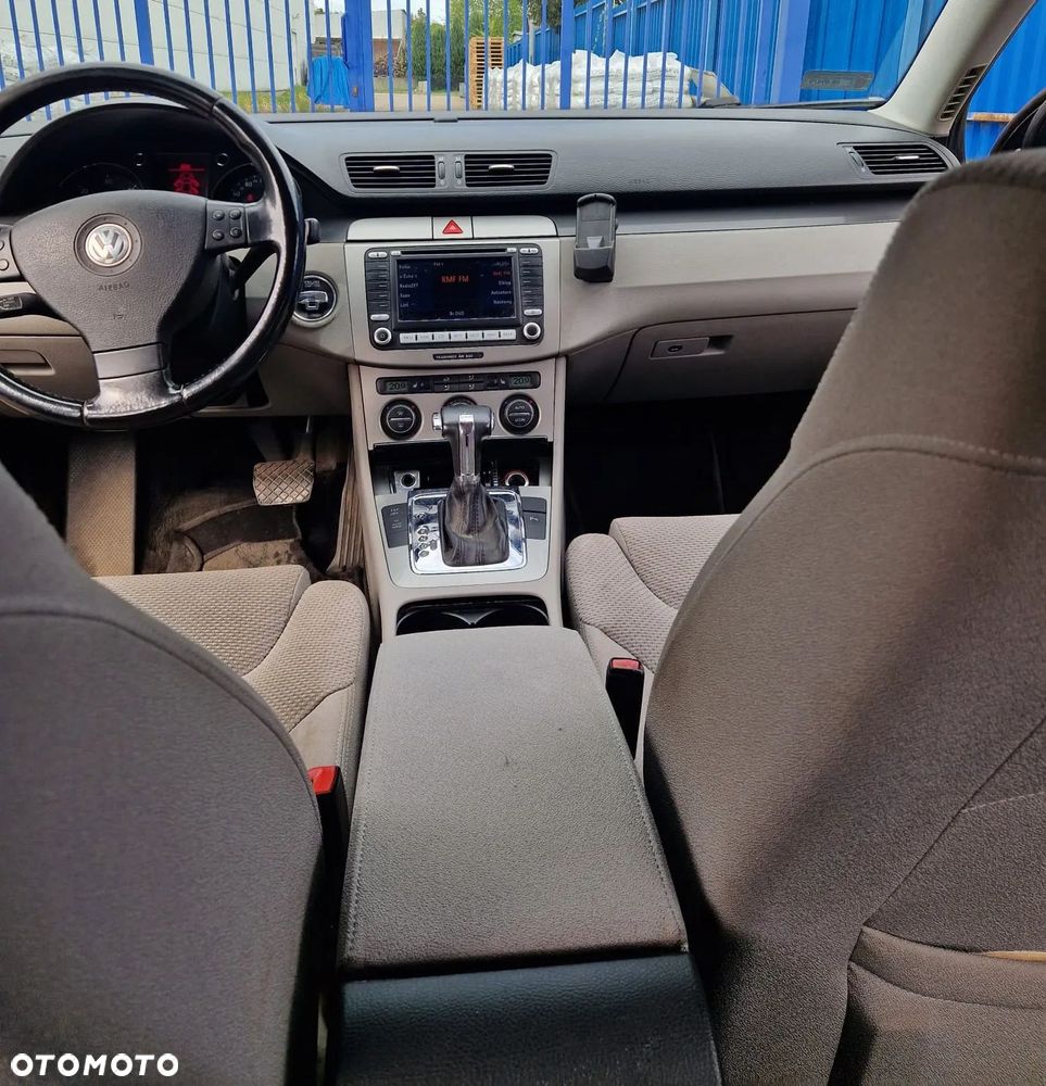 Volkswagen Passat 2.0 TDI Comfortline DSG - 6