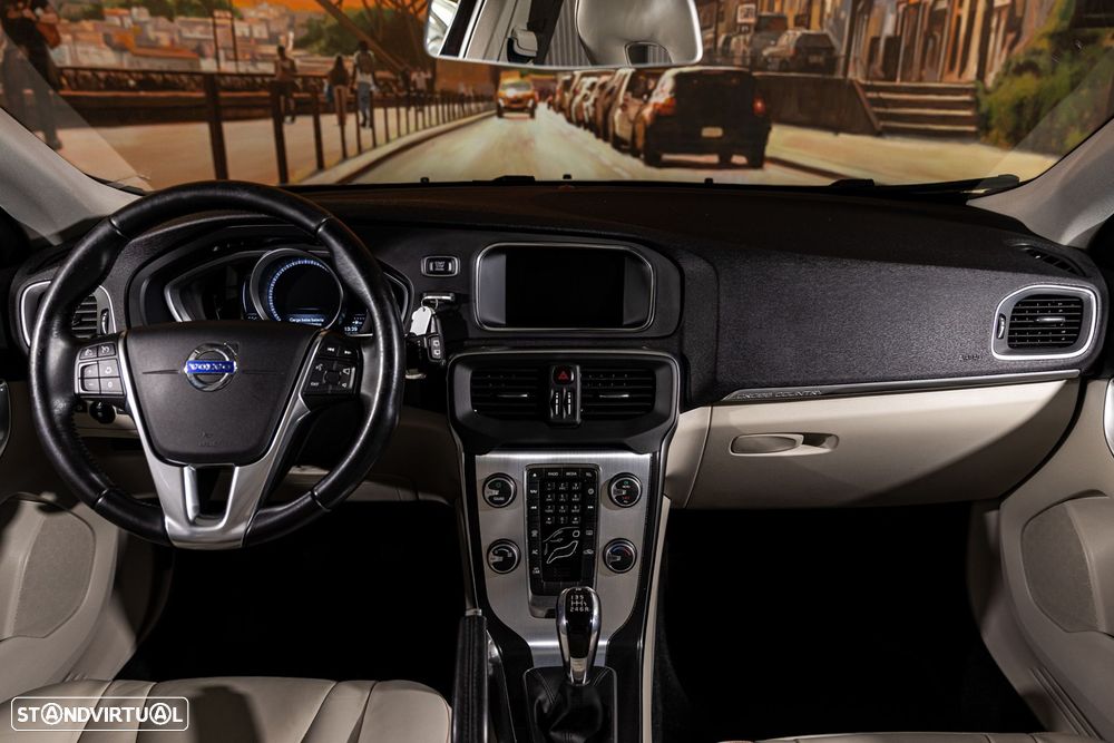 Volvo V40 Cross Country 2.0 D2 - 13