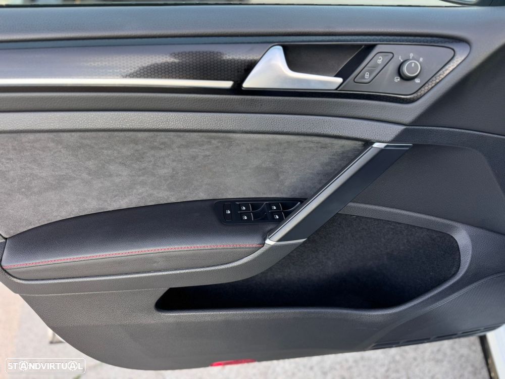 VW Golf GTI Clubsport DSG - 15