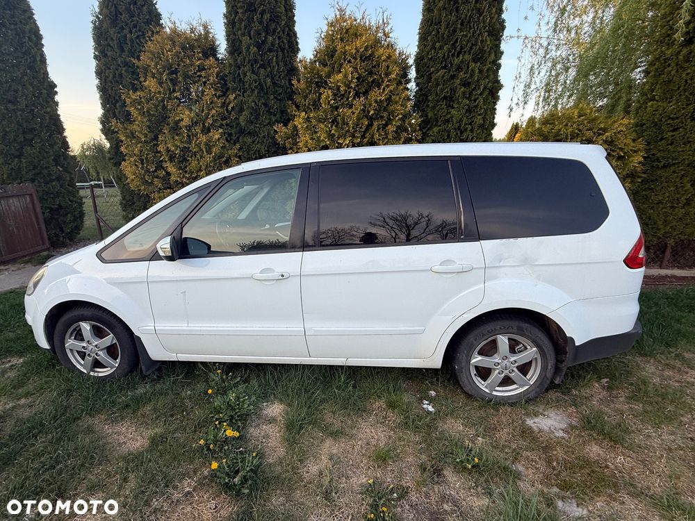 Ford Galaxy - 5