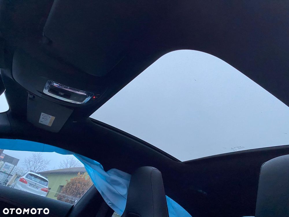 Mercedes-Benz CLA 250 e 8G-DCT AMG Line - 12