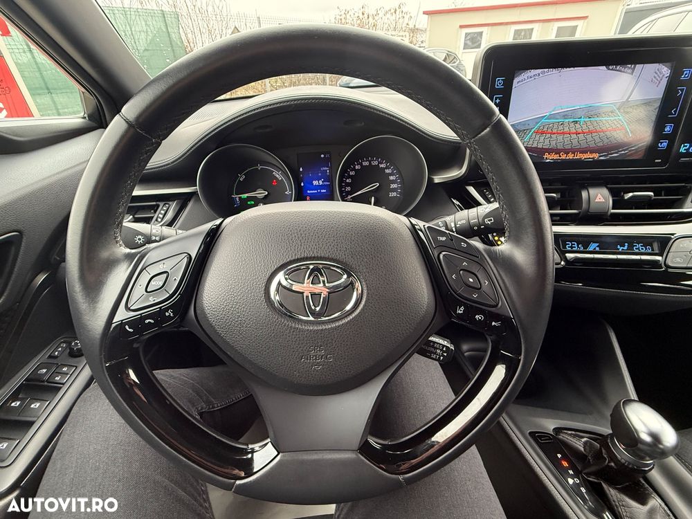 Toyota C-HR Hybrid Style - 17