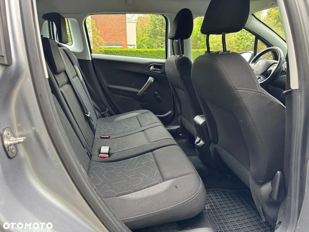 Peugeot 2008 - 14