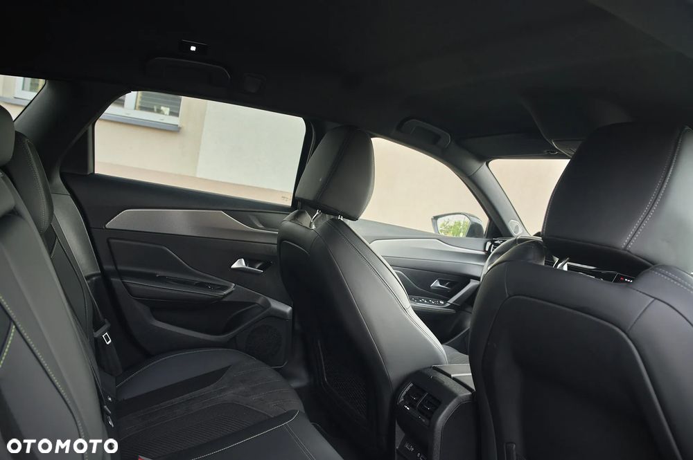 Peugeot 308 BlueHDi 130 EAT8 GT - 8