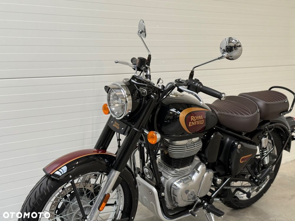 Royal Enfield Classic - 22