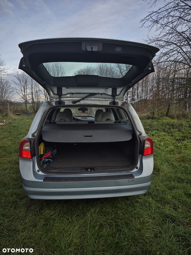 Volvo V70 - 11