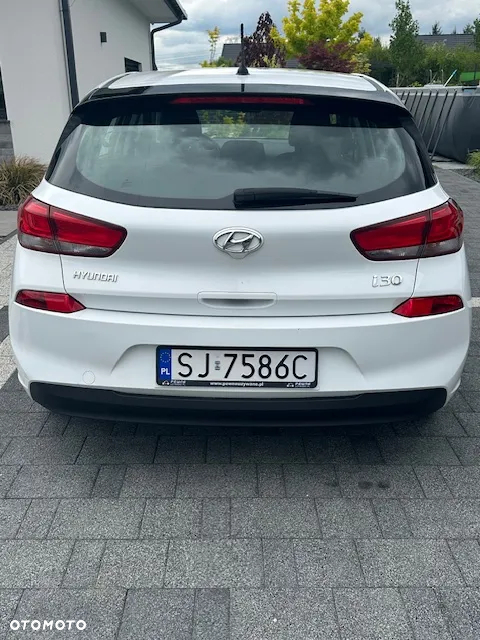 Hyundai i30 1.4 Classic + - 8