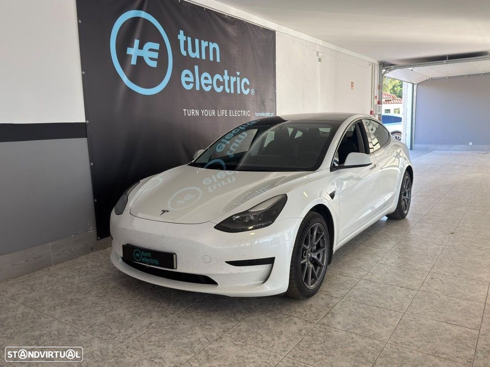 Tesla Model 3 Standard Range Plus RWD - 3