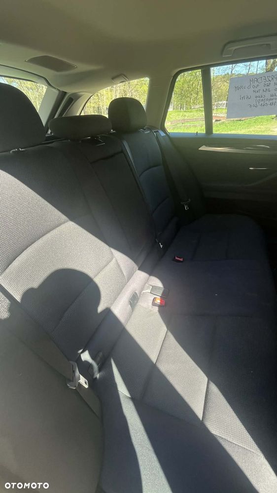 BMW Seria 5 525d - 8