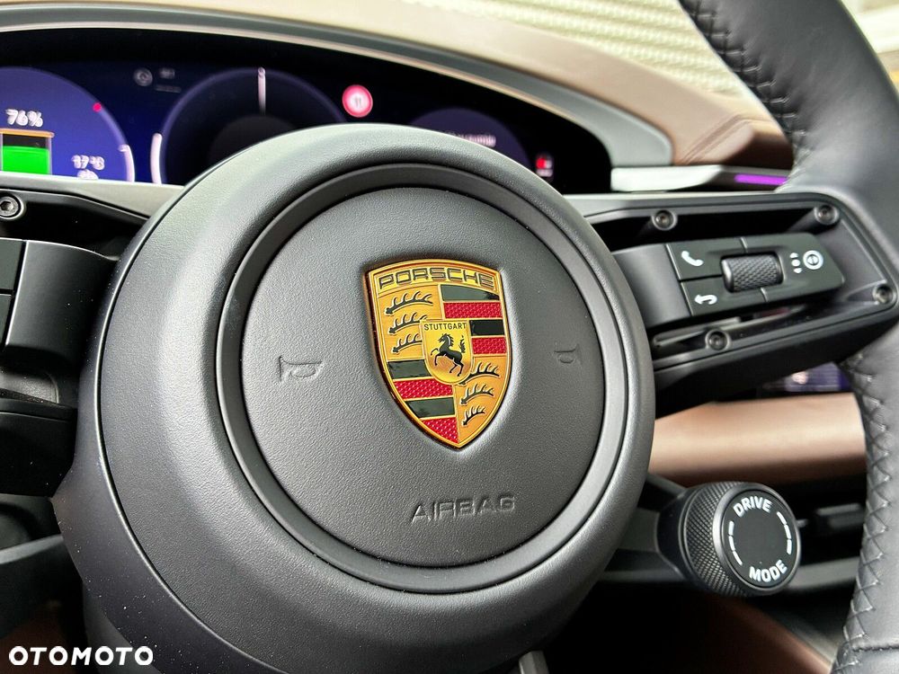 Porsche Macan - 32