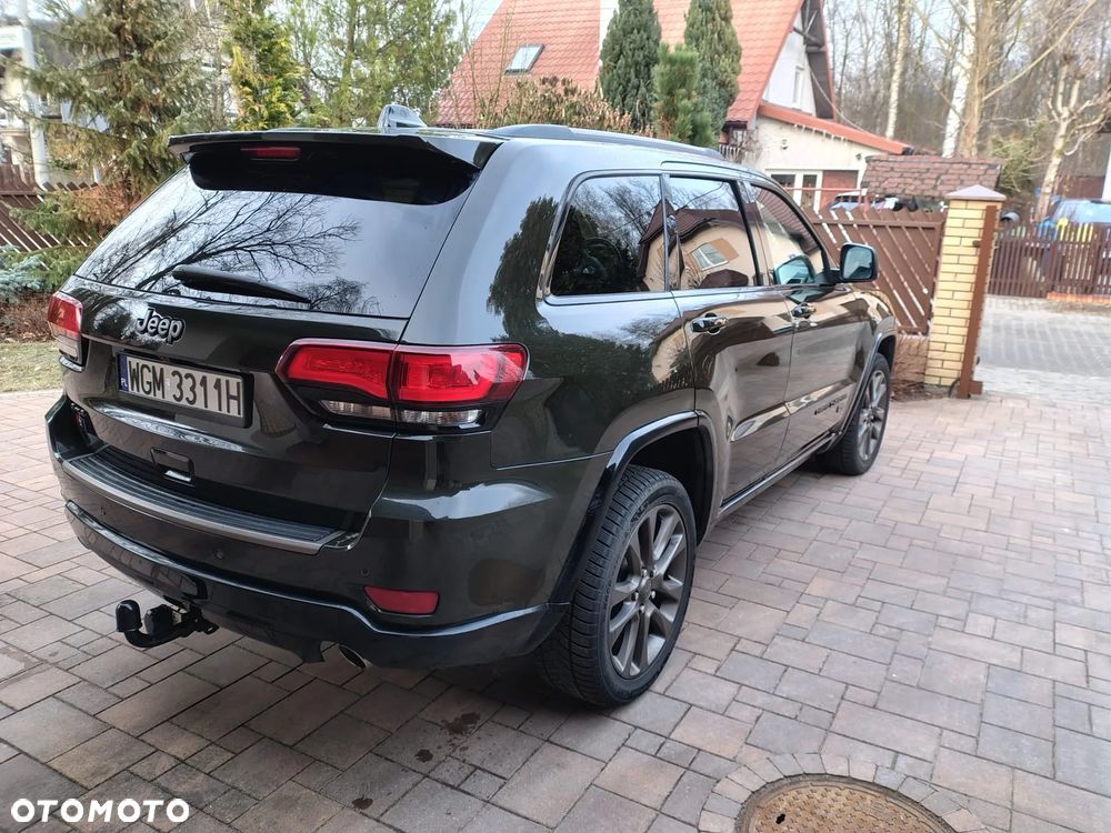 Jeep Grand Cherokee - 15
