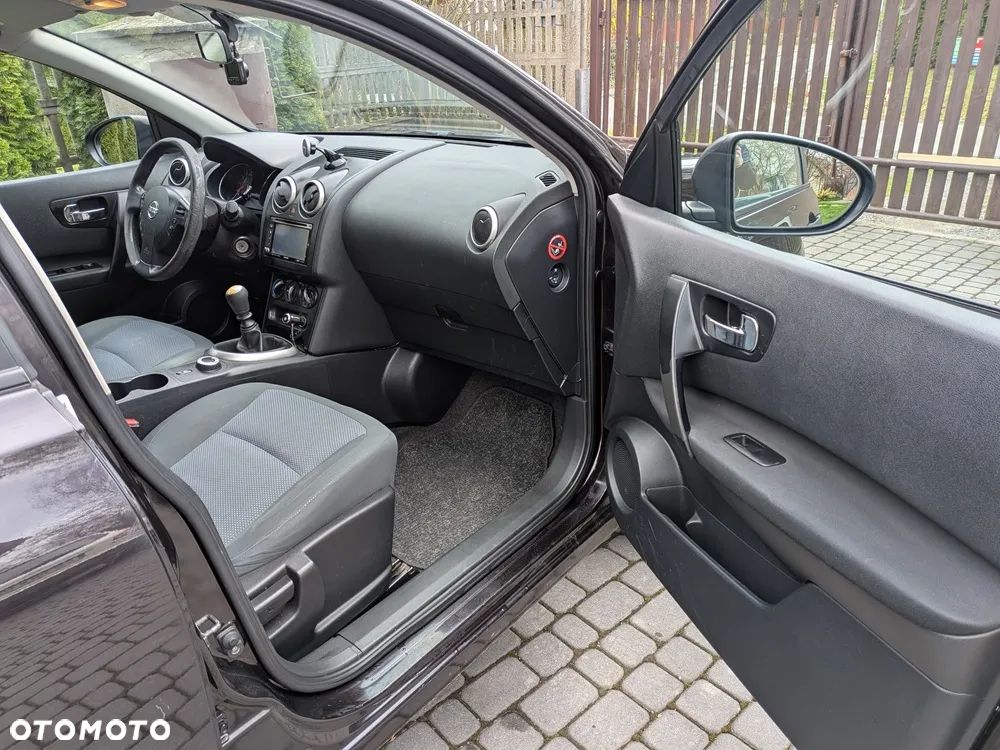 Nissan Qashqai+2 - 13