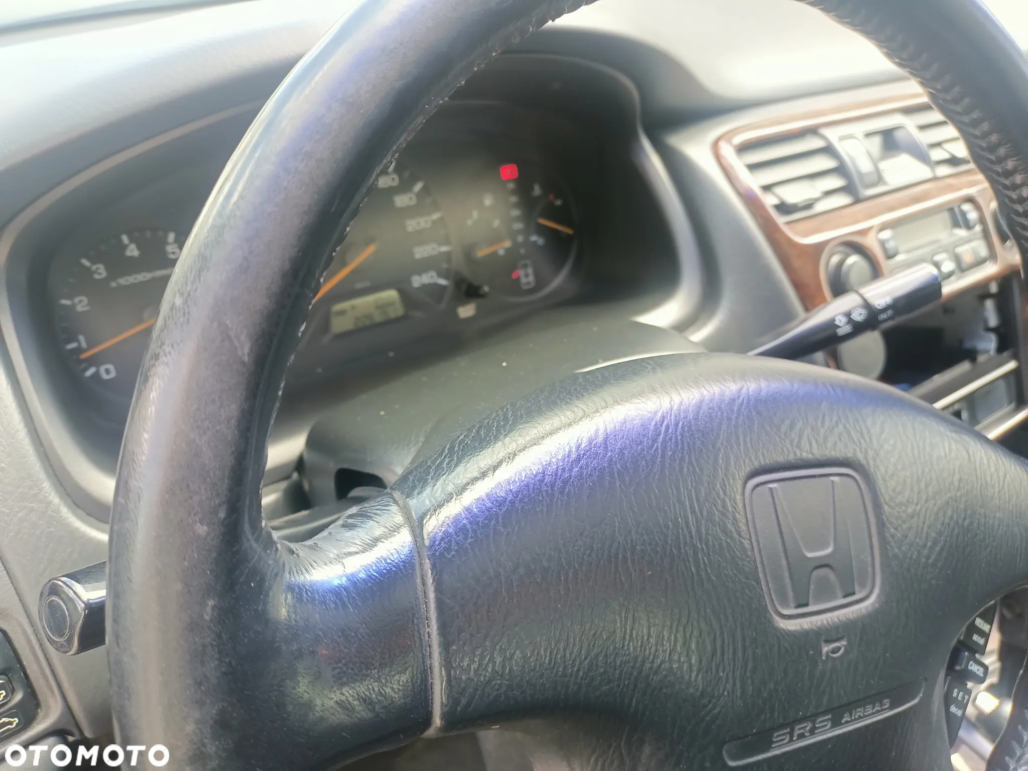 Honda Accord 3.0i ES - 6