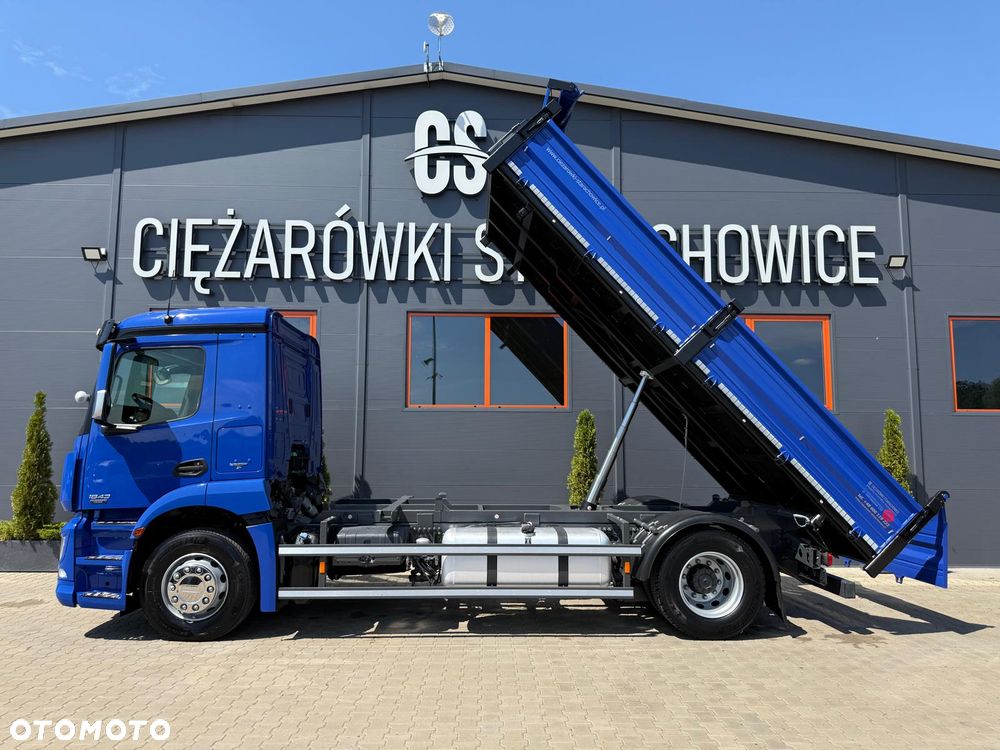 Mercedes-Benz Antos Actros Arocs 1843 // Wywrotka 3 - stronna // Klimatyzacja // Hak do przyczepy // Plandeka osłaniająca ładunek // Blokada mostu // Euro 6 - 3