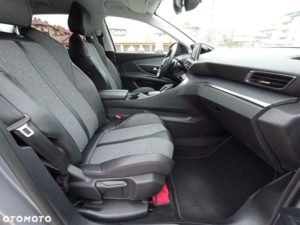 Peugeot 3008 - 23