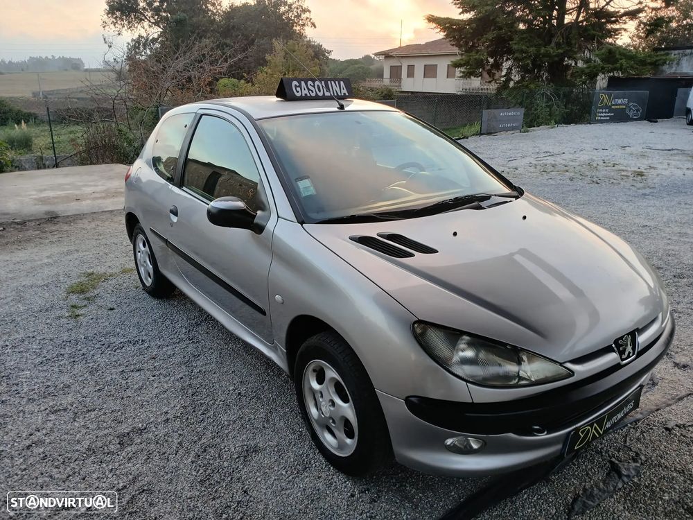 Peugeot 206 1.1 Color Line - 8