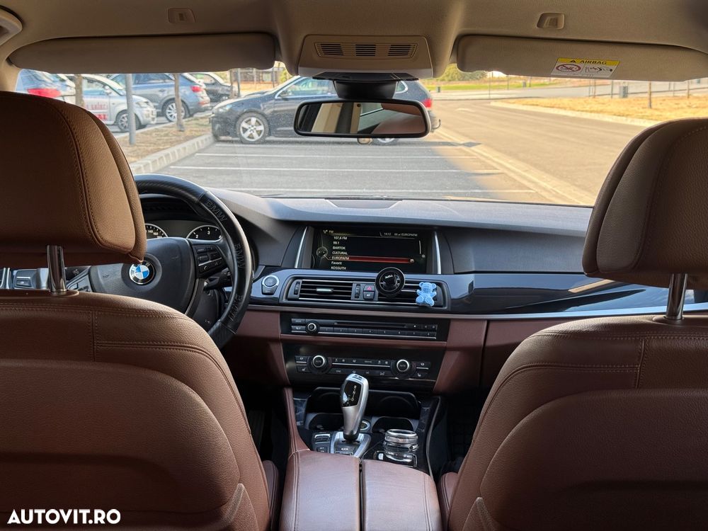 BMW Seria 5 520d xDrive - 8