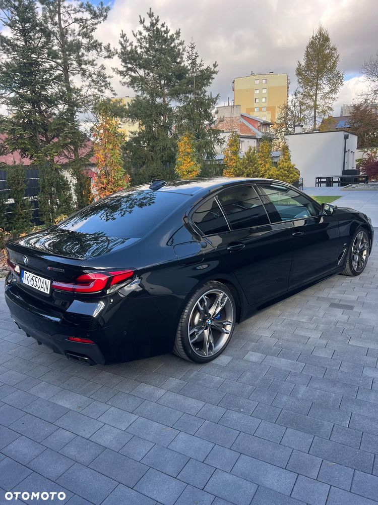 BMW Seria 5 M550i xDrive - 3