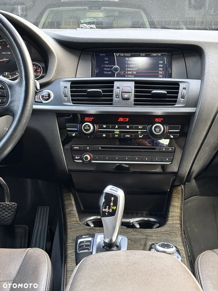 BMW X3 xDrive28i Sport-Aut - 23