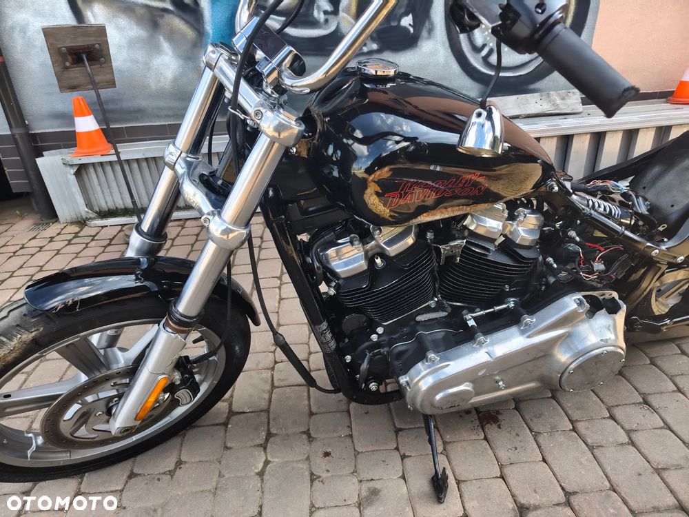 Harley-Davidson Softail Standard - 29