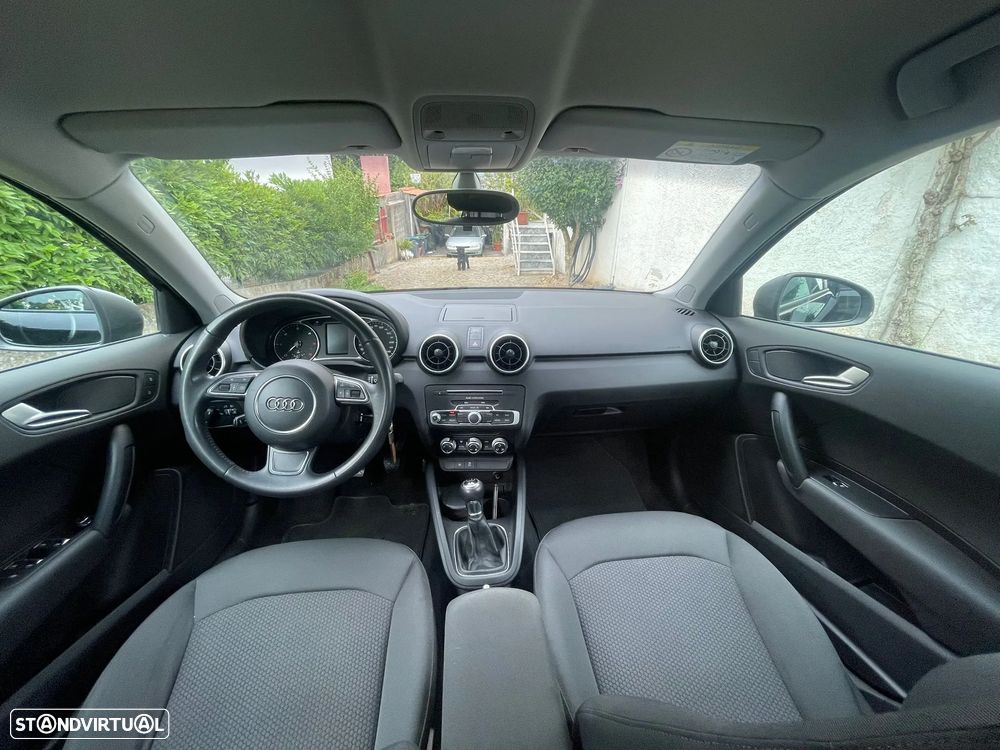 Audi A1 Sportback 1.4 TDI Design - 12