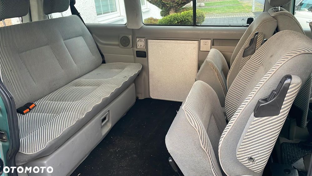 Volkswagen Multivan - 5
