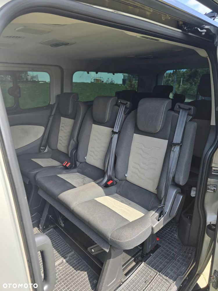 Ford Tourneo Custom - 6