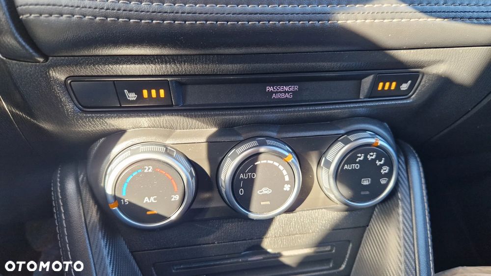 Mazda 2 - 15