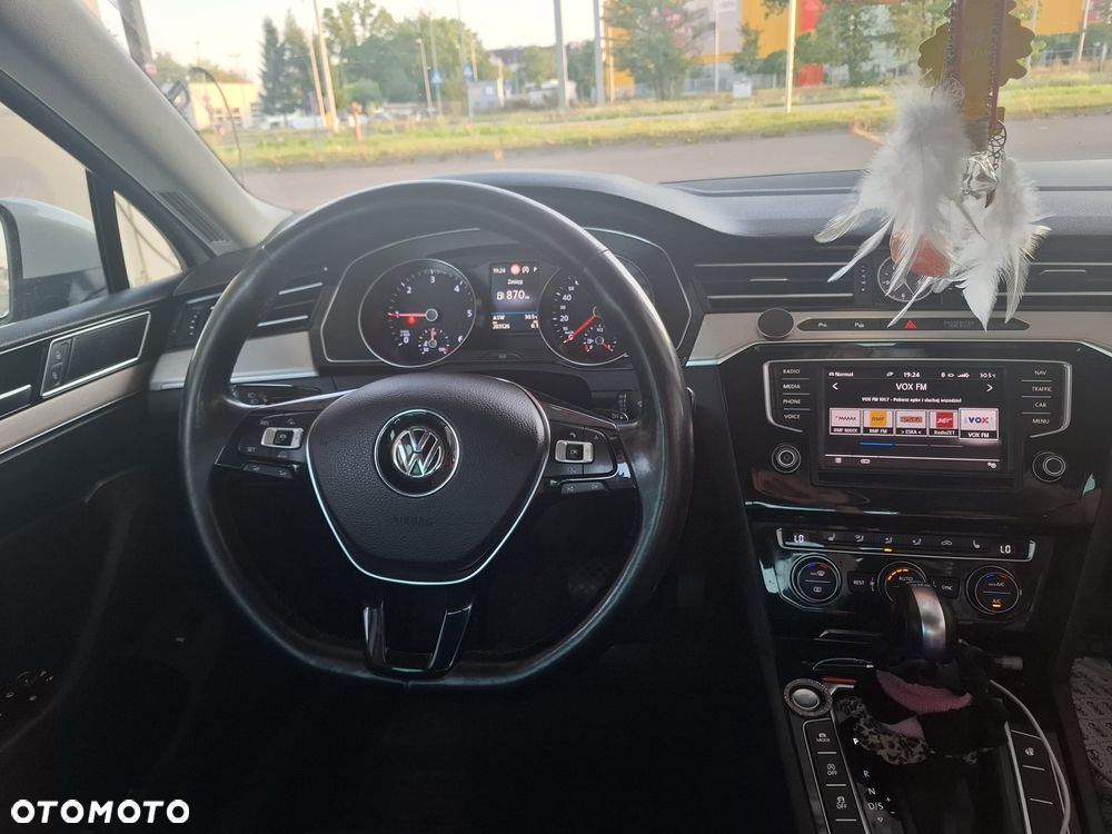 Volkswagen Passat 2.0 TDI SCR (BlueMotion Technology) DSG Comfortline - 13