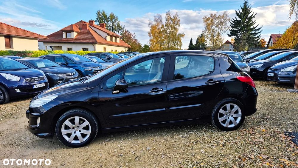 Peugeot 308 1.6 Premium Plus - 23