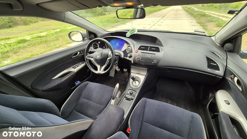 Honda Civic 1.8i-VTEC Comfort - 11