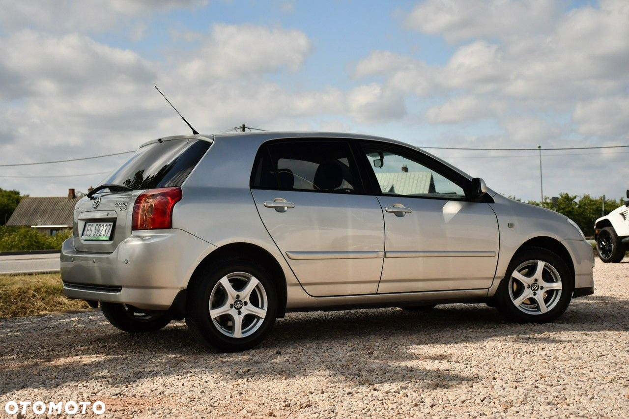 Toyota Corolla - 28