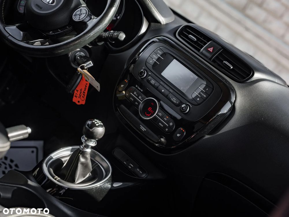 Kia Soul 1.6 CRDI Dream Team Edition - 20